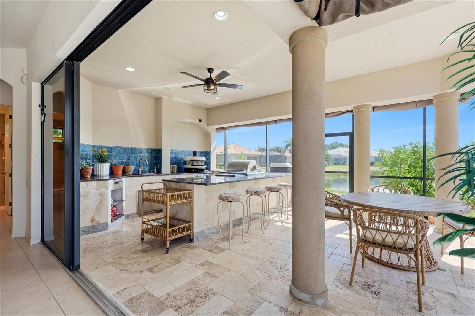 Outdoor Kitchen - 815 TROPEZ LN, VENICE