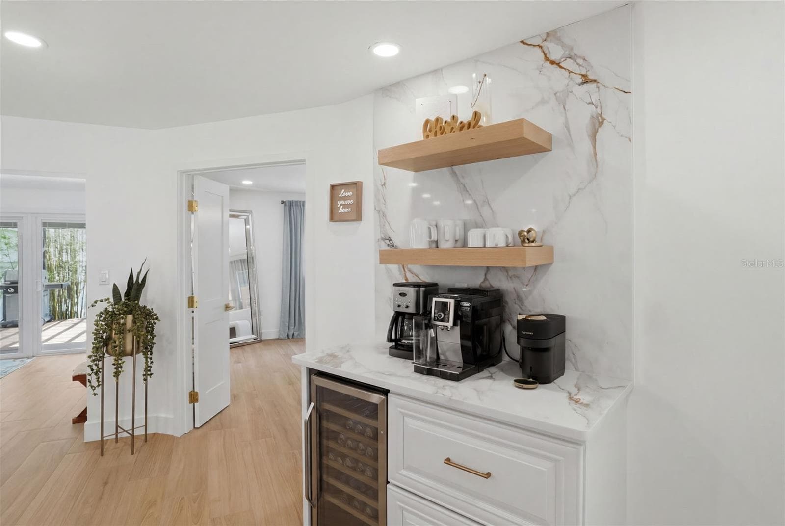 Single Family Residence at 1819 MARYLAND AVE NE, ST PETERSBURG, photo 20 of 29