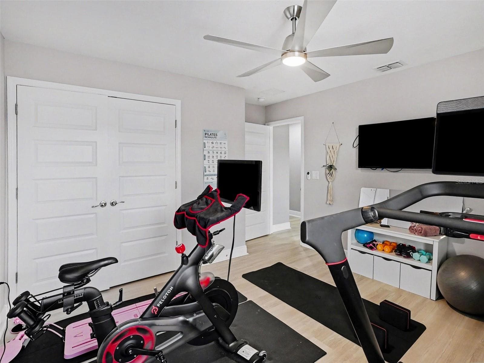 Single Family Residence at 9572 WATERWAY PASSAGE DR, WINTER GARDEN, photo 24 of 45