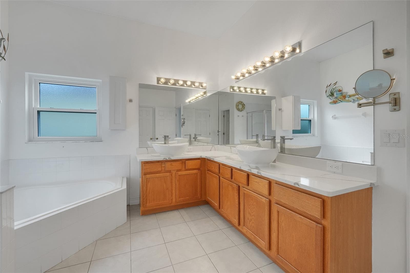 Downstairs master bedroom bathroom - 16740 GLENBROOK BLVD, CLERMONT