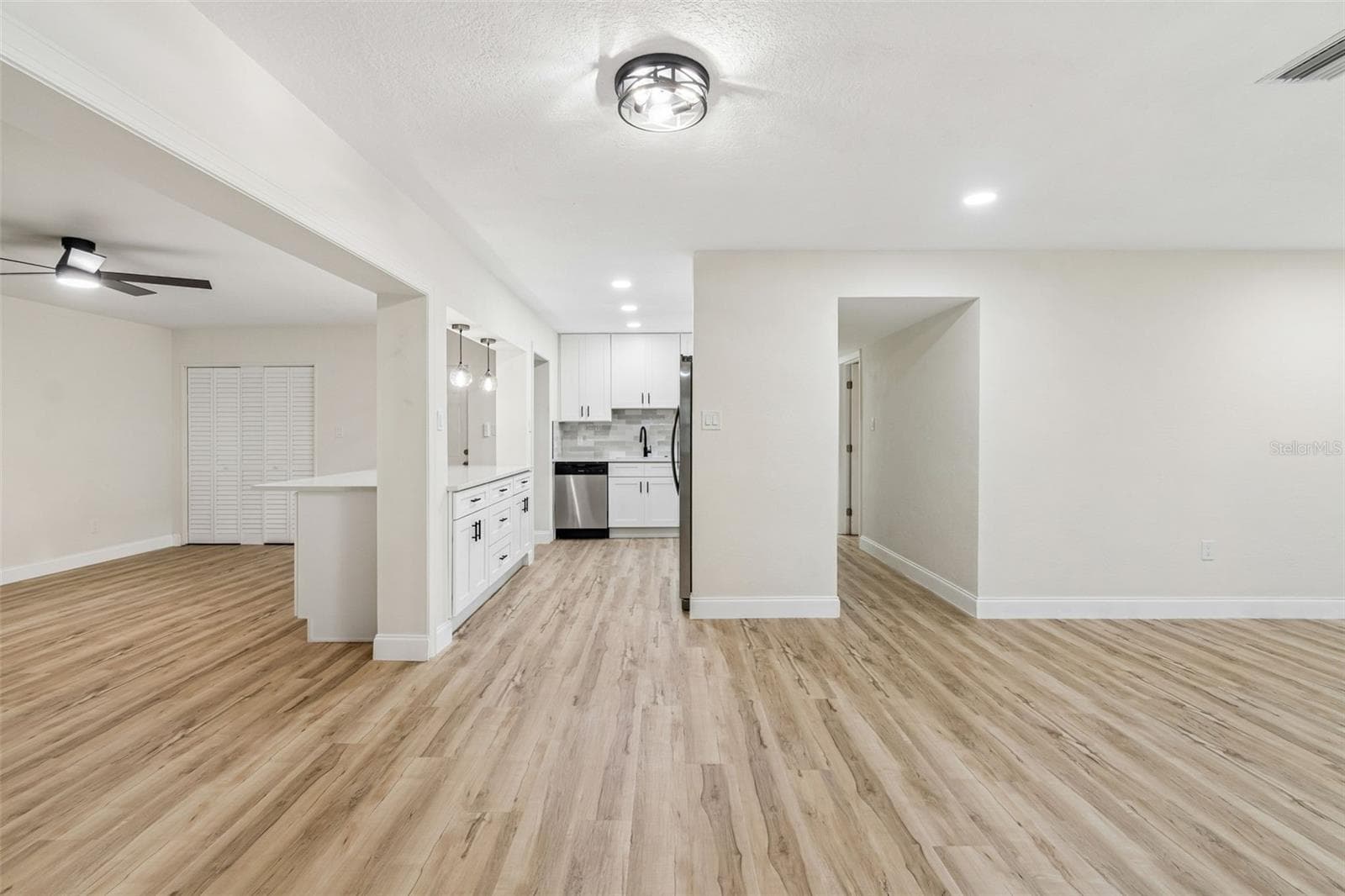 Single Family Residence at 6781 33RD AVE N, ST PETERSBURG, photo 12 of 63