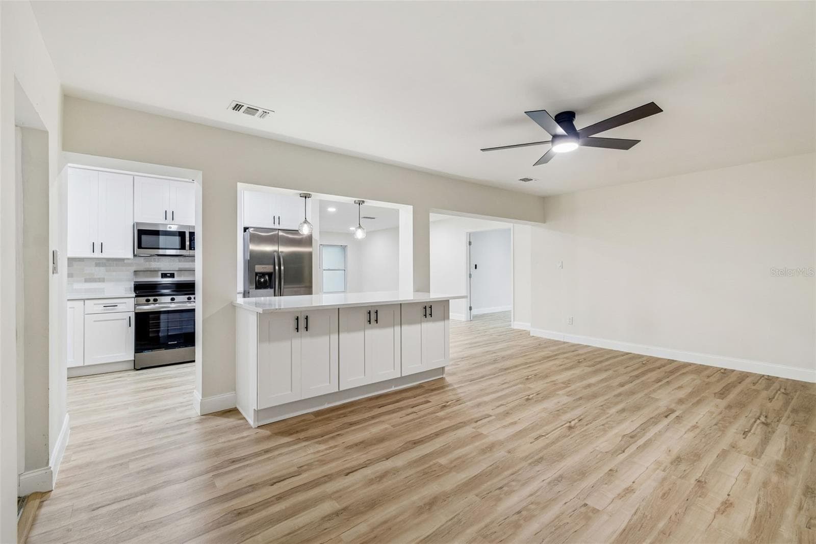 Single Family Residence at 6781 33RD AVE N, ST PETERSBURG, photo 22 of 63