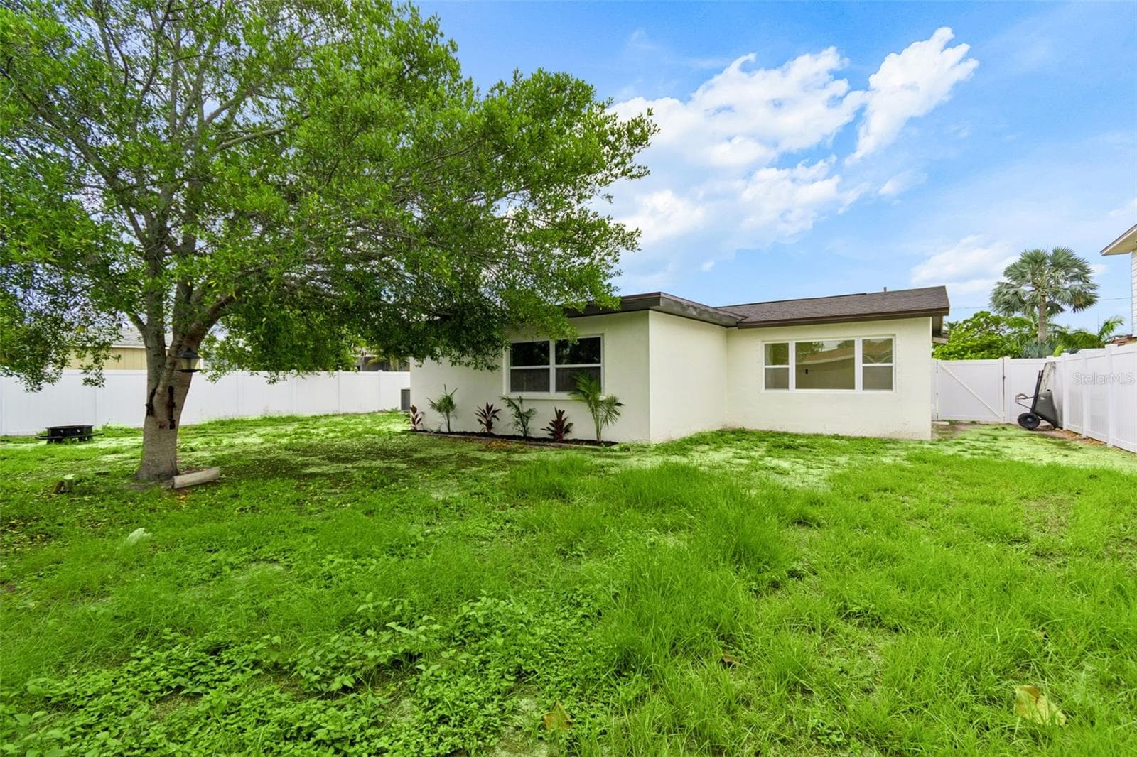 Single Family Residence at 6781 33RD AVE N, ST PETERSBURG, photo 48 of 63