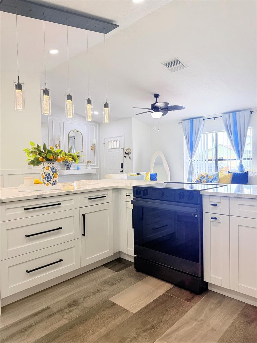 Single Family Residence at 608 JAGUAR CT, POINCIANA, photo 13 of 56