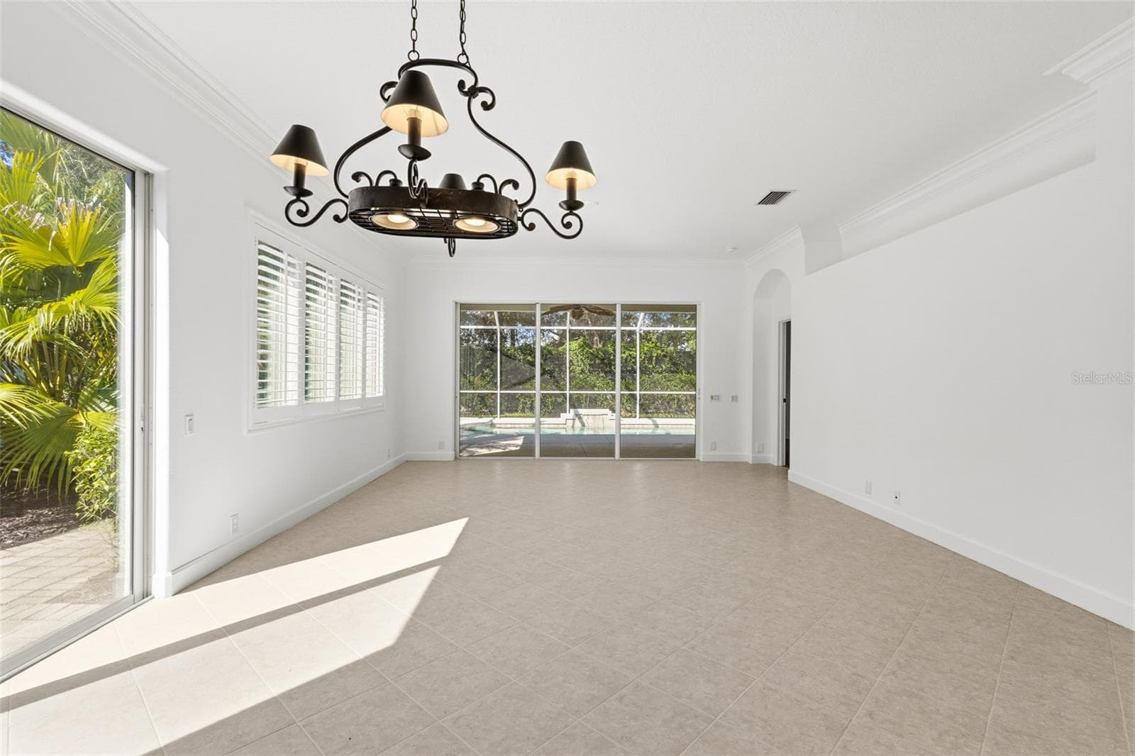 Single Family Residence at 8644 54TH AVENUE CIR E, BRADENTON, photo 13 of 73