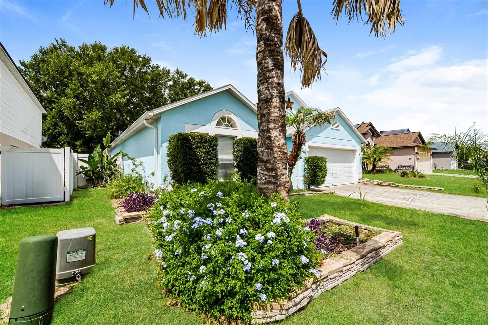 Single Family Residence at 207 RONALDALE AVE, HAINES CITY, photo 2 of 21