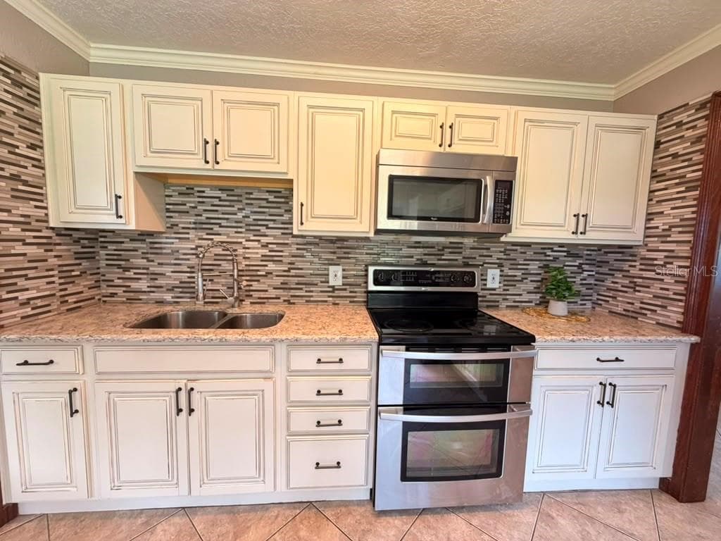 Single Family Residence at 1150 MAGNOLIA DR, ALTAMONTE SPRINGS, photo 5 of 26