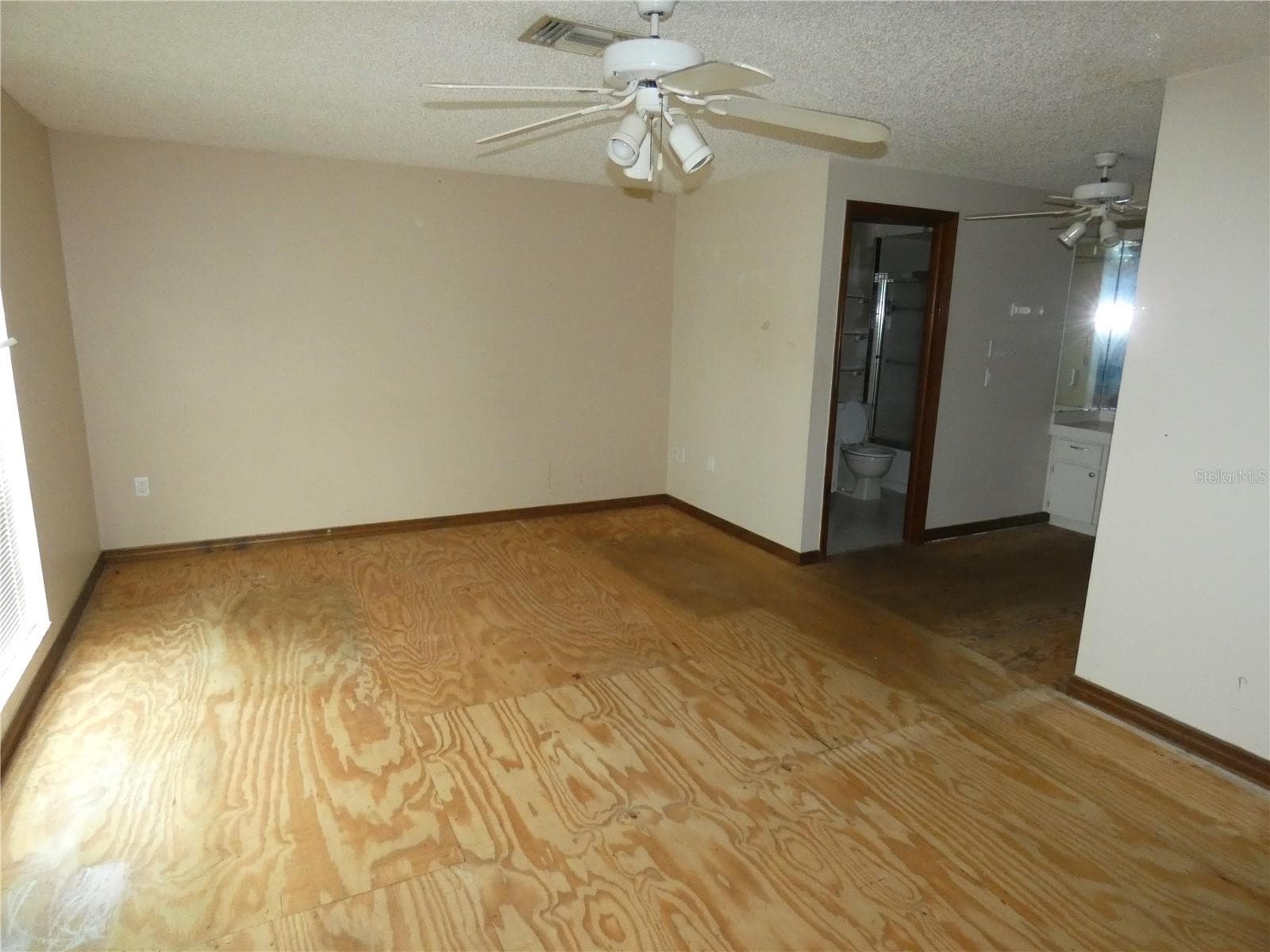 Condominium at 6730 BEACH BLVD, HUDSON, photo 15 of 31