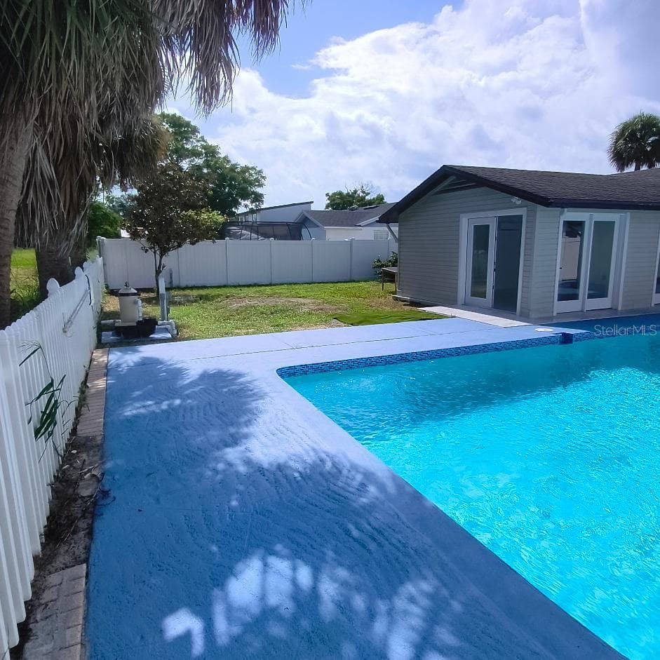 Single Family Residence at 7019 FOUNTAIN AVE, TAMPA, photo 16 of 25