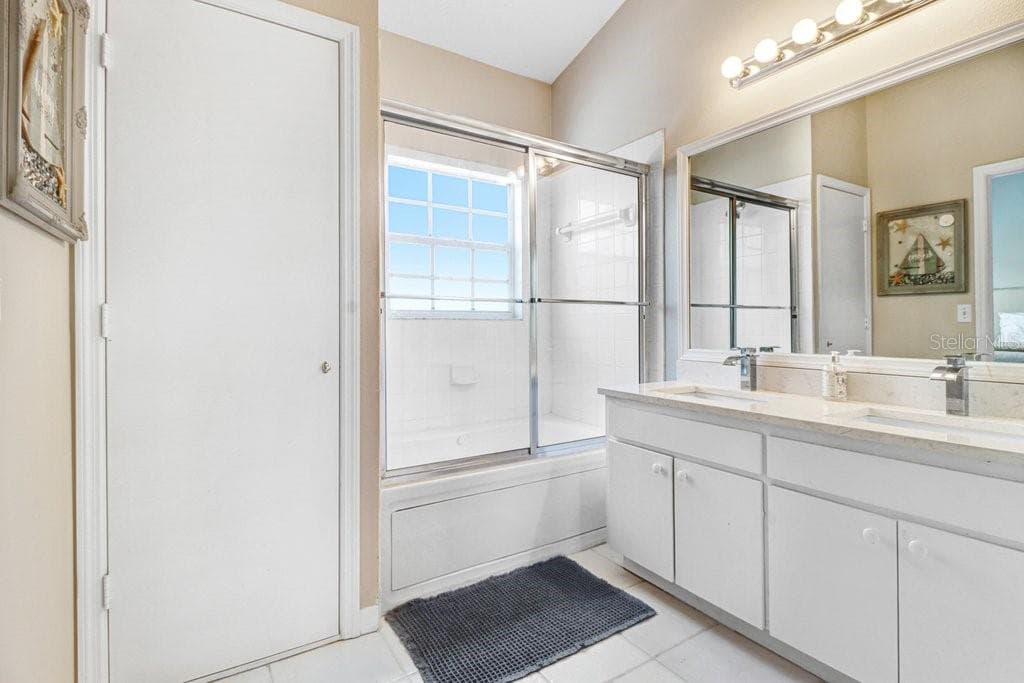 Primary En-Suite - 9915 NEW PARKE RD, TAMPA