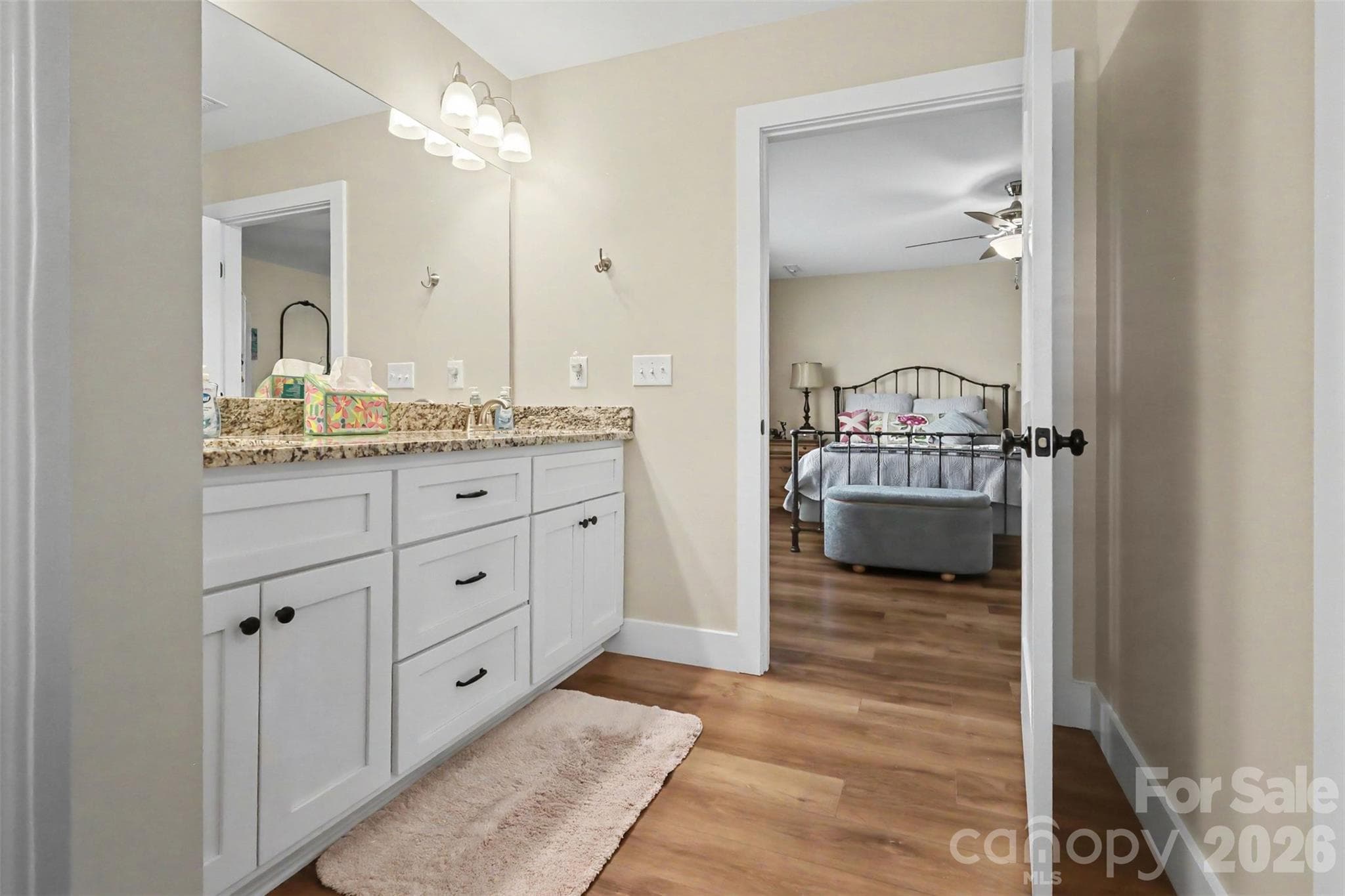 ensuite bathroom - 105 Kingston Place, Spindale