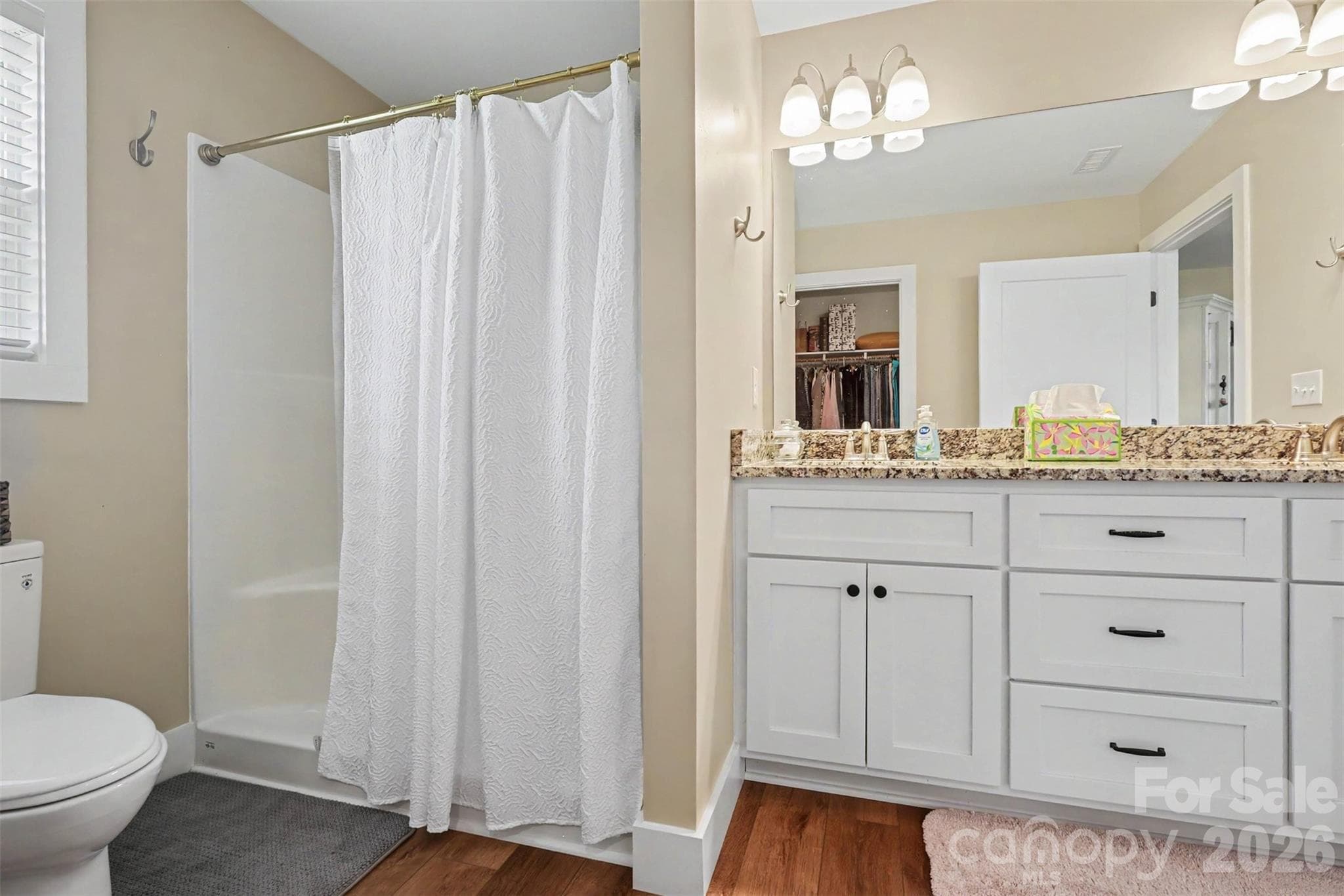 ensuite bathroom - 105 Kingston Place, Spindale