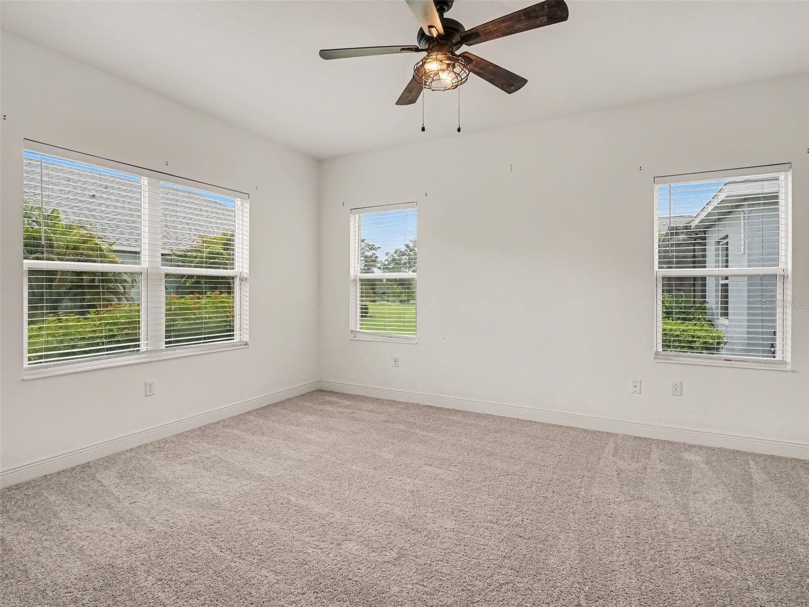 Single Family Residence at 7521 RIDGELAKE CIR, BRADENTON, photo 12 of 29