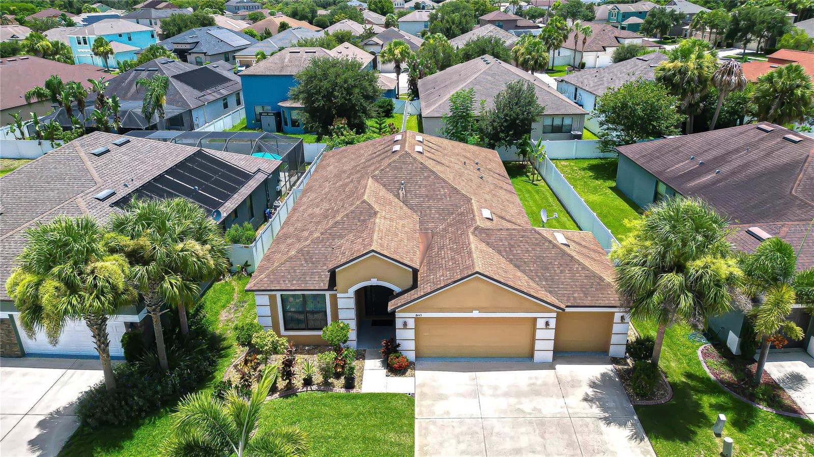 Single Family Residence at 8443 WHITE POPLAR DR, RIVERVIEW, photo 9 of 105