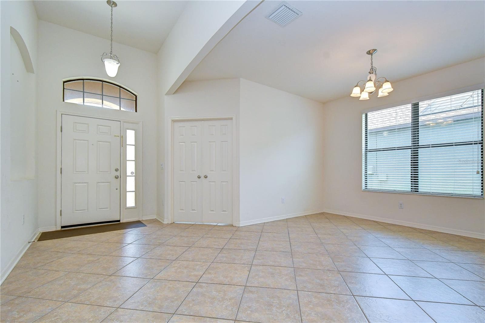 Single Family Residence at 8443 WHITE POPLAR DR, RIVERVIEW, photo 24 of 105