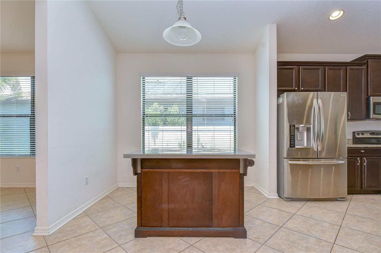 Single Family Residence at 8443 WHITE POPLAR DR, RIVERVIEW, photo 35 of 105
