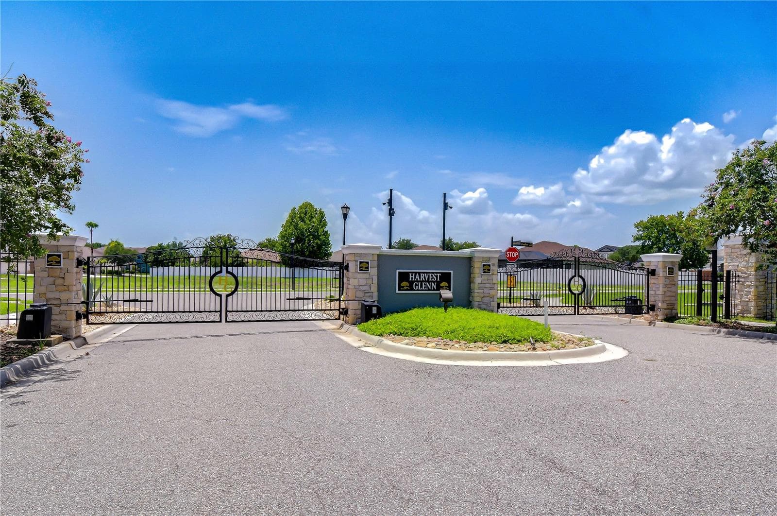 Single Family Residence at 8443 WHITE POPLAR DR, RIVERVIEW, photo 84 of 105