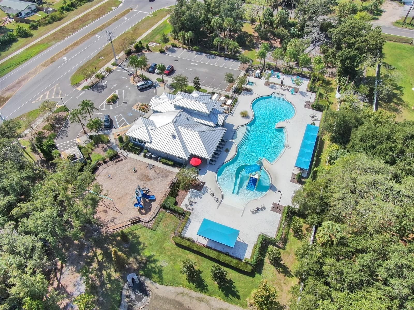 Single Family Residence at 8443 WHITE POPLAR DR, RIVERVIEW, photo 90 of 105