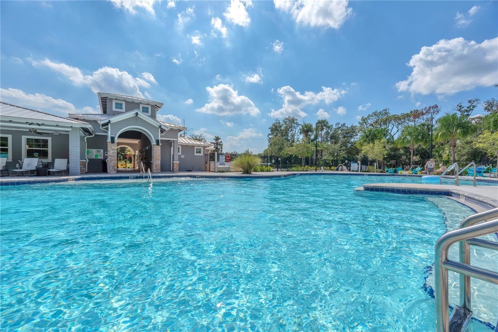 Single Family Residence at 8443 WHITE POPLAR DR, RIVERVIEW, photo 95 of 105