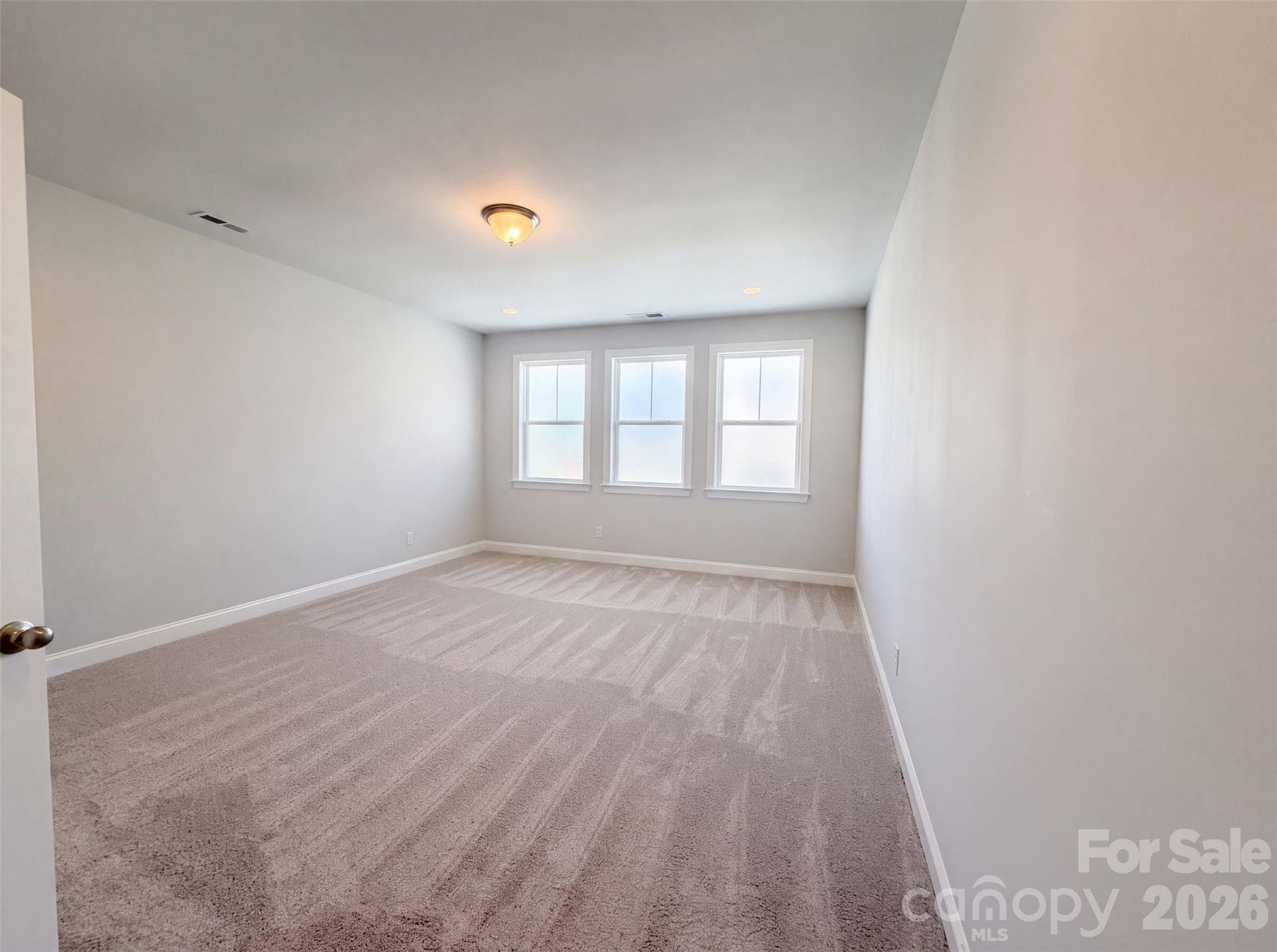 Single Family Residence at 147 Monteray Oaks Circle, Fort Mill, photo 6 of 19