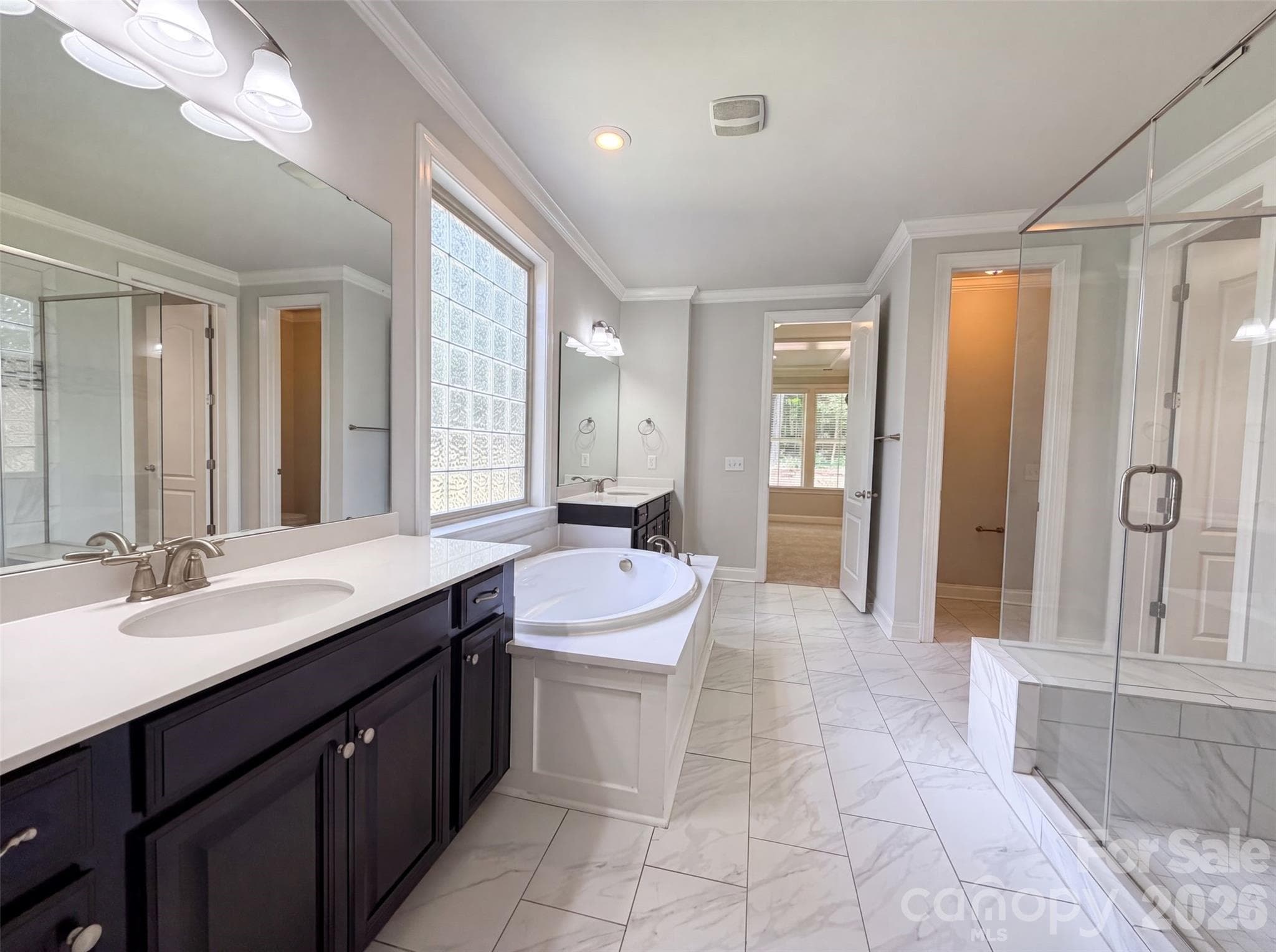 Single Family Residence at 147 Monteray Oaks Circle, Fort Mill, photo 14 of 19