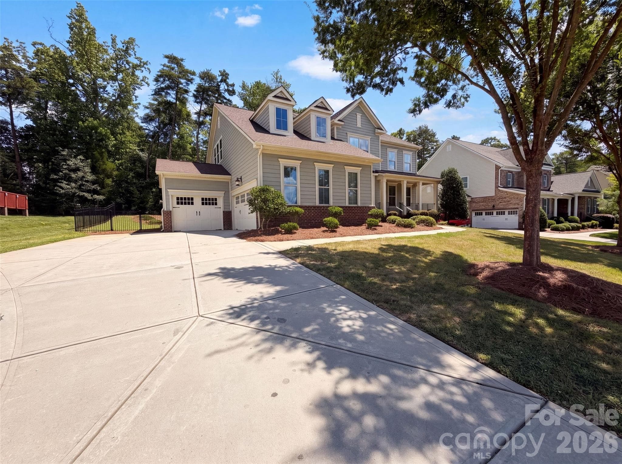Single Family Residence at 147 Monteray Oaks Circle, Fort Mill, photo 18 of 19