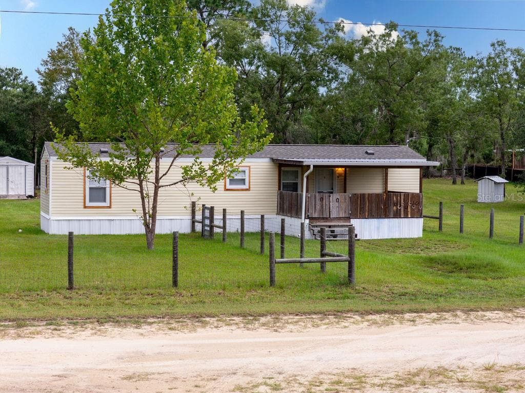 Manufactured Home at 12551 NE 14TH ST, WILLISTON, photo 5 of 73