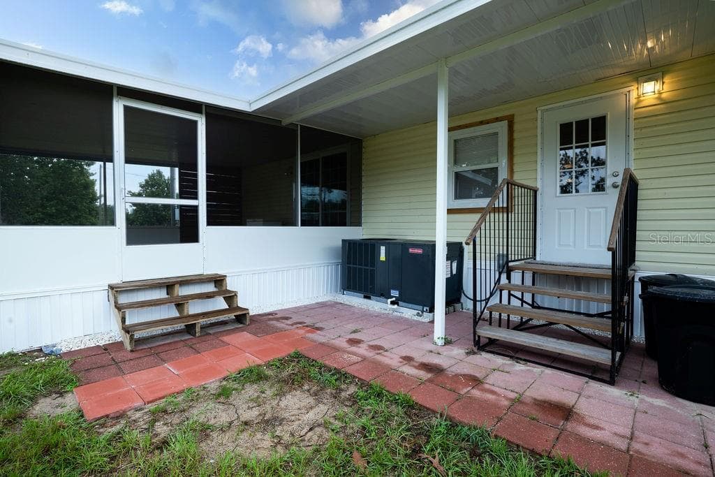 Manufactured Home at 12551 NE 14TH ST, WILLISTON, photo 32 of 73