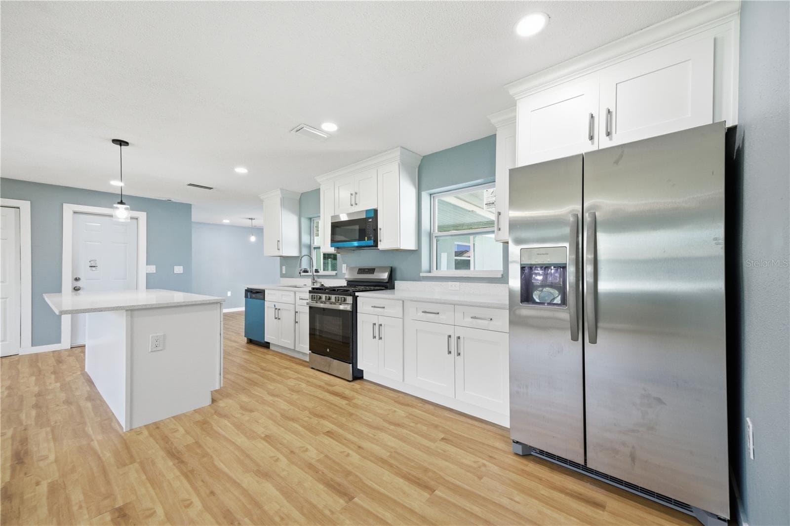 Single Family Residence at 5920 DENVER ST NE, ST PETERSBURG, photo 12 of 64
