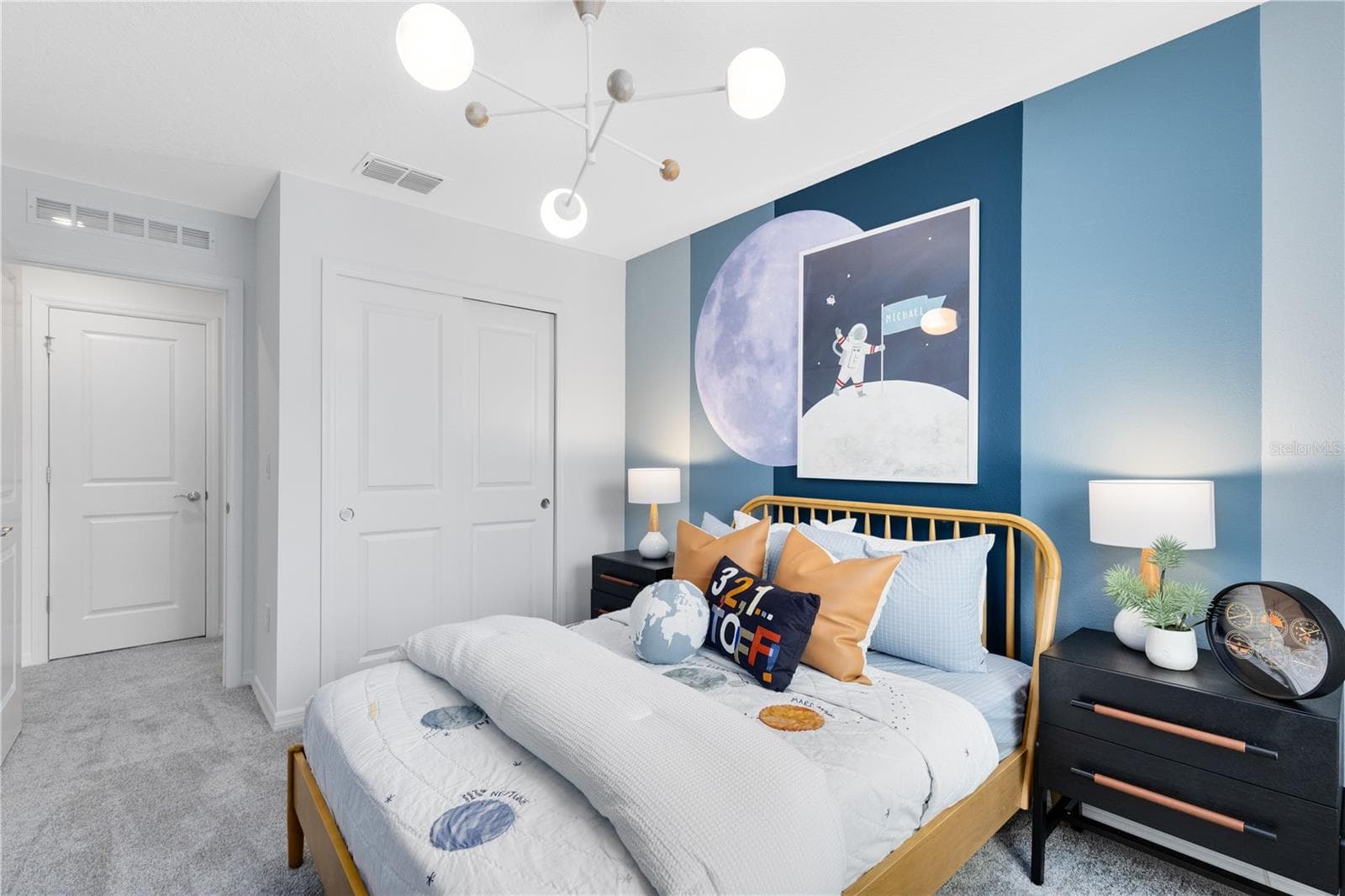Model Home Design Only. Pictures and furnishings are for illustrative purposes only. Elevations, colors and options may vary. Furniture is for model home staging only. - 6262 SUNNY TIME AVENUE, WINTER GARDEN