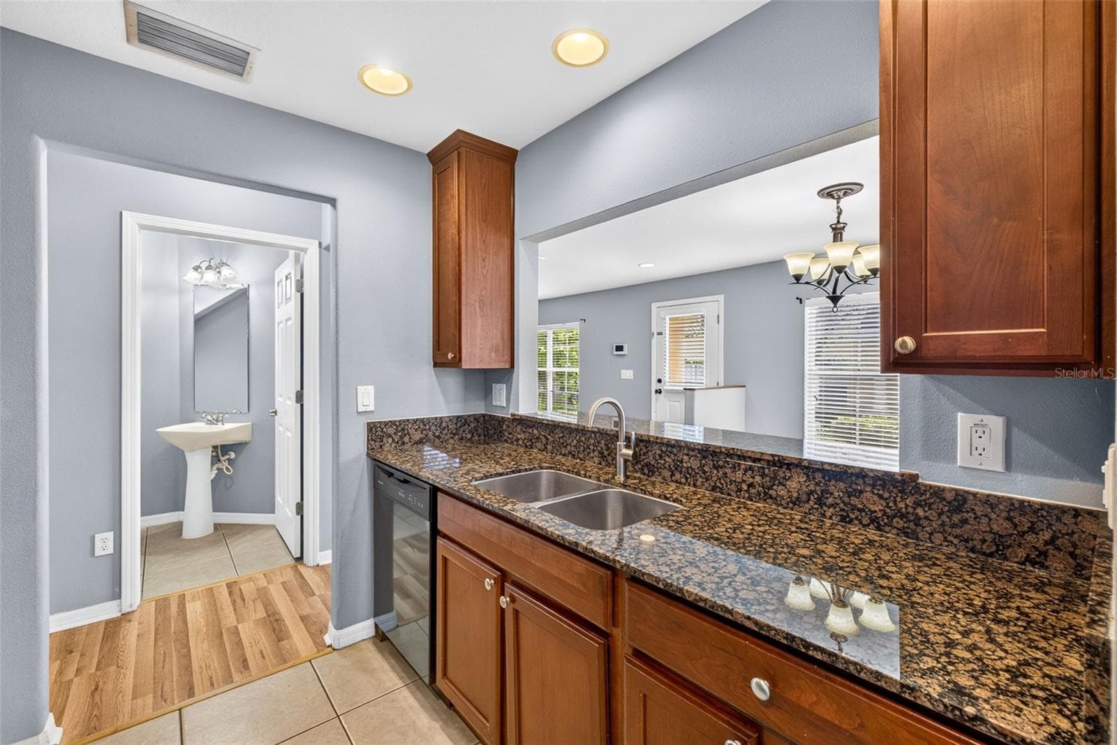 Townhouse at 37602 AARALYN RD, ZEPHYRHILLS, photo 18 of 42