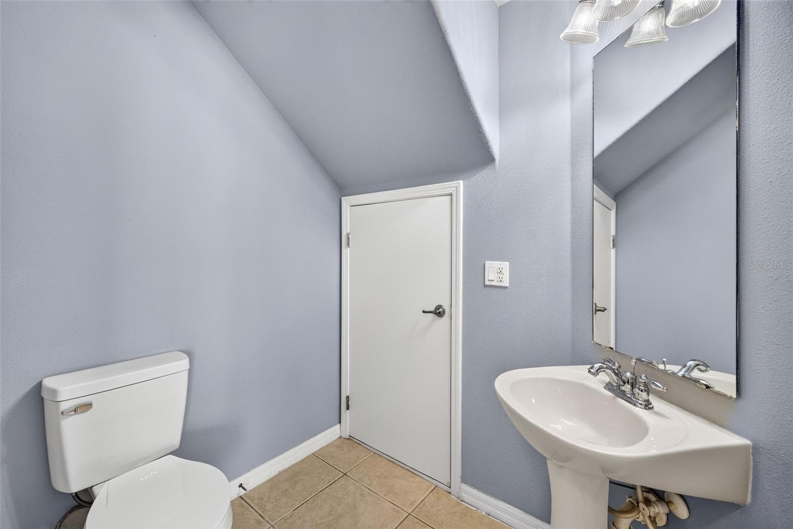 Townhouse at 37602 AARALYN RD, ZEPHYRHILLS, photo 21 of 42