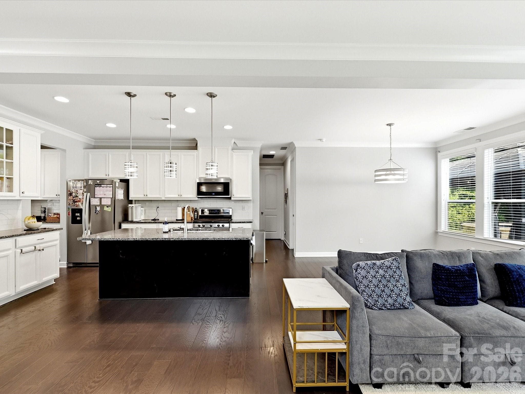 Single Family Residence at 2657 Cheverny Place, Concord, photo 9 of 37