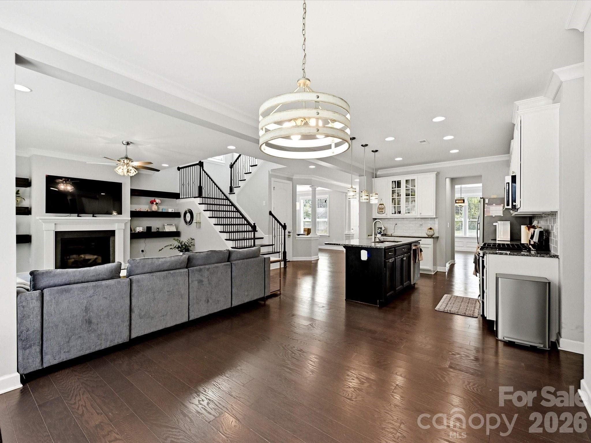 Single Family Residence at 2657 Cheverny Place, Concord, photo 15 of 37