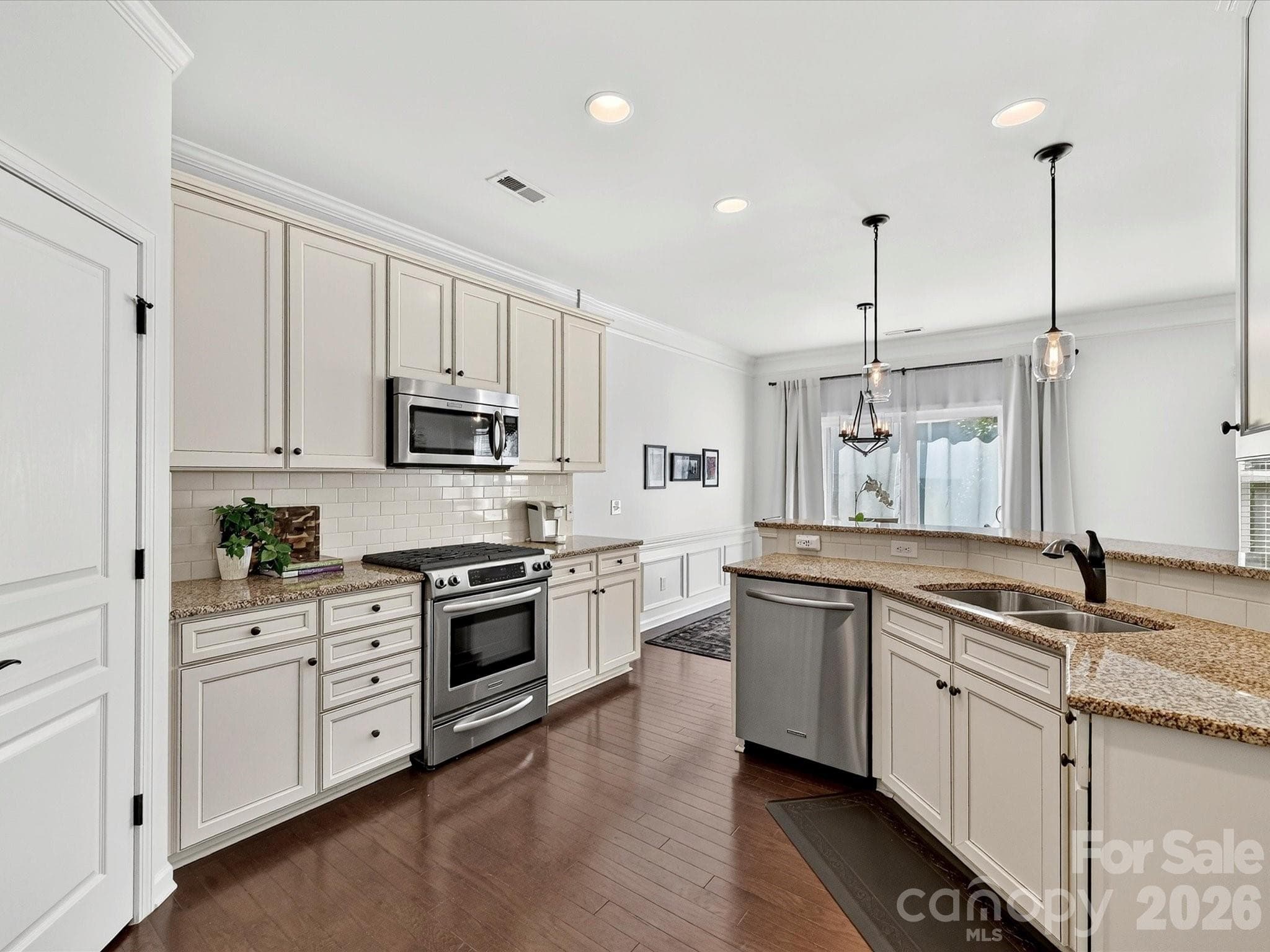 Townhouse at 6017 Carrollton Lane, Charlotte, photo 12 of 48