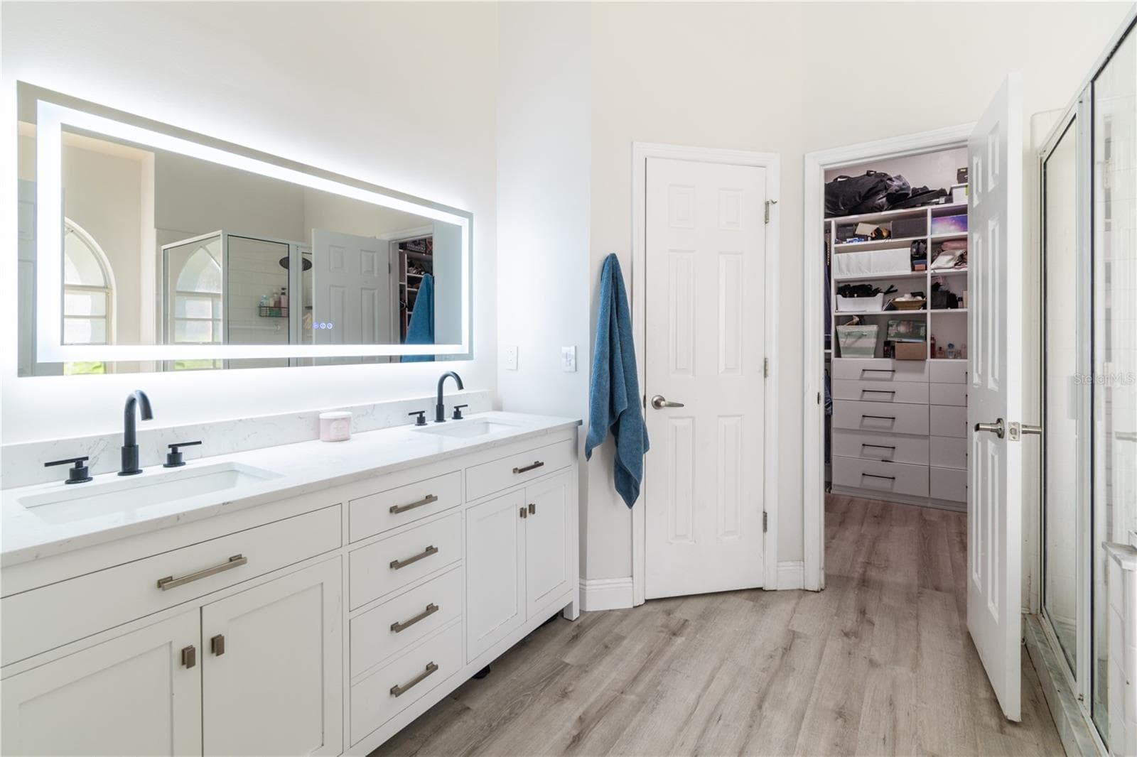 Renovated master bath - 5443 BAYTOWNE PL, OVIEDO