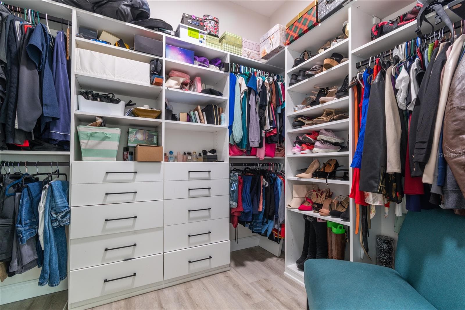 California closets designed this closet - 5443 BAYTOWNE PL, OVIEDO
