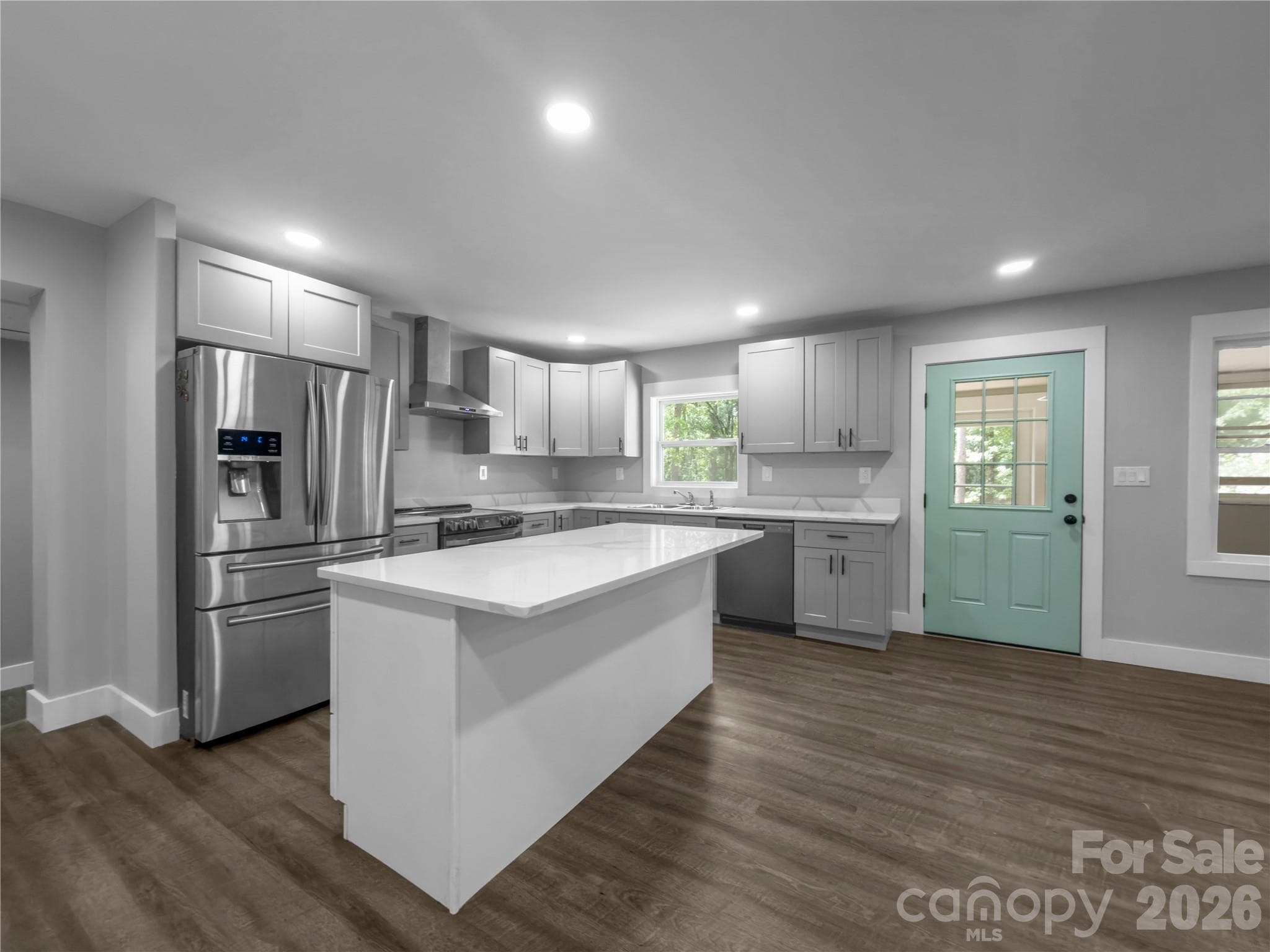Single Family Residence at 2117 Emma Circle, Lancaster, photo 9 of 25