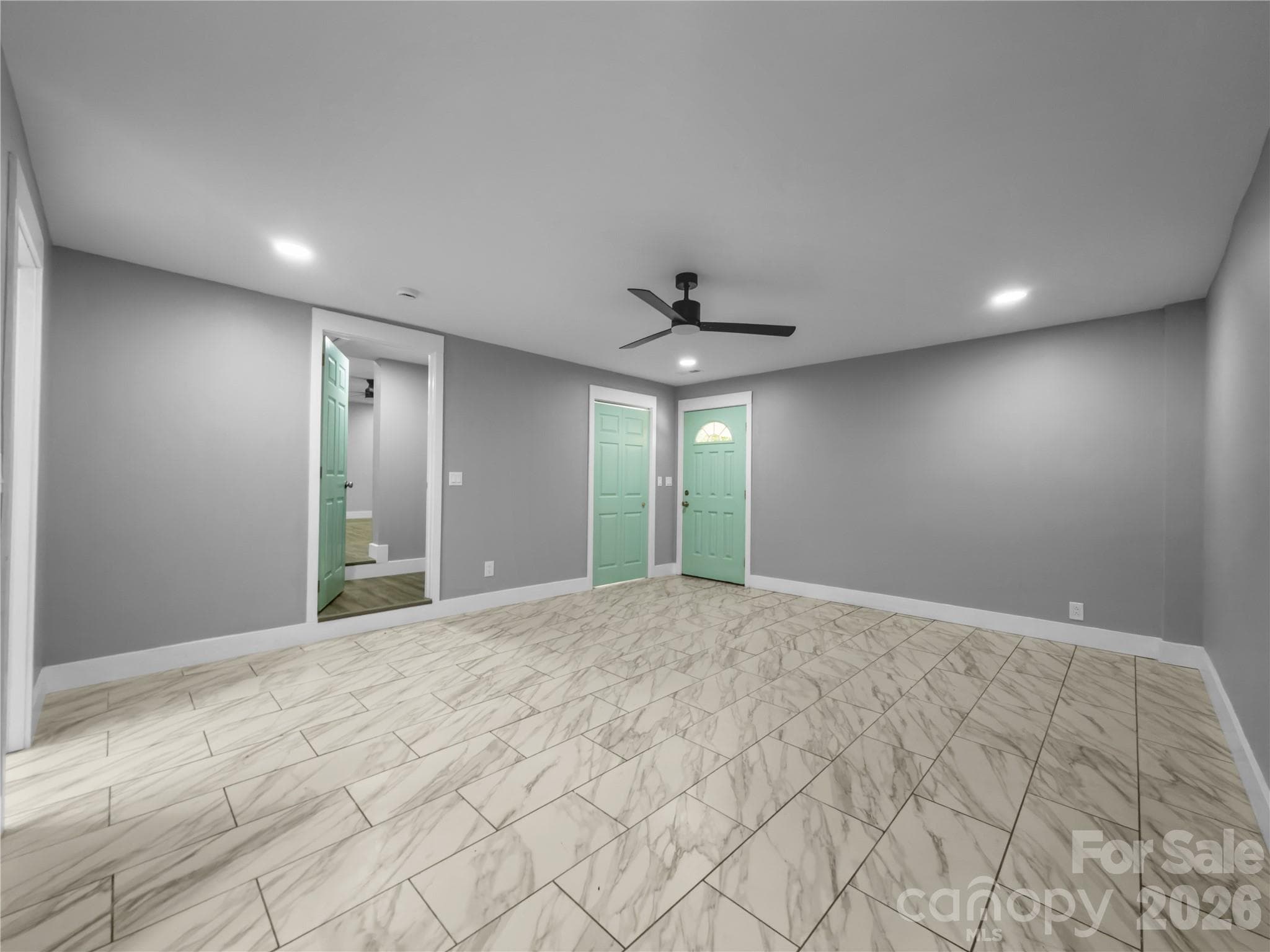 Single Family Residence at 2117 Emma Circle, Lancaster, photo 17 of 25