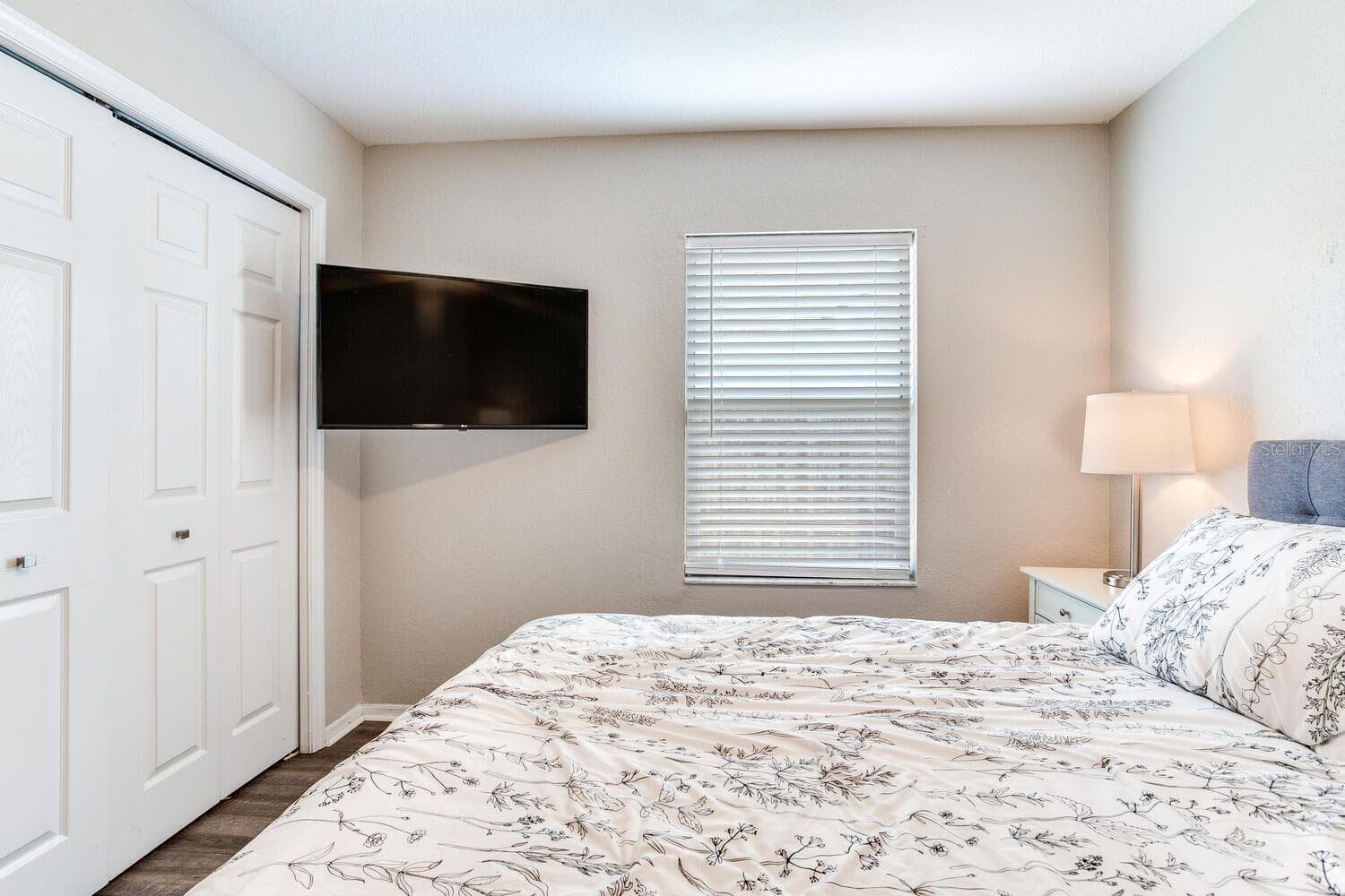 Single Family Residence at 1126 VINETREE DR, BRANDON, photo 15 of 20