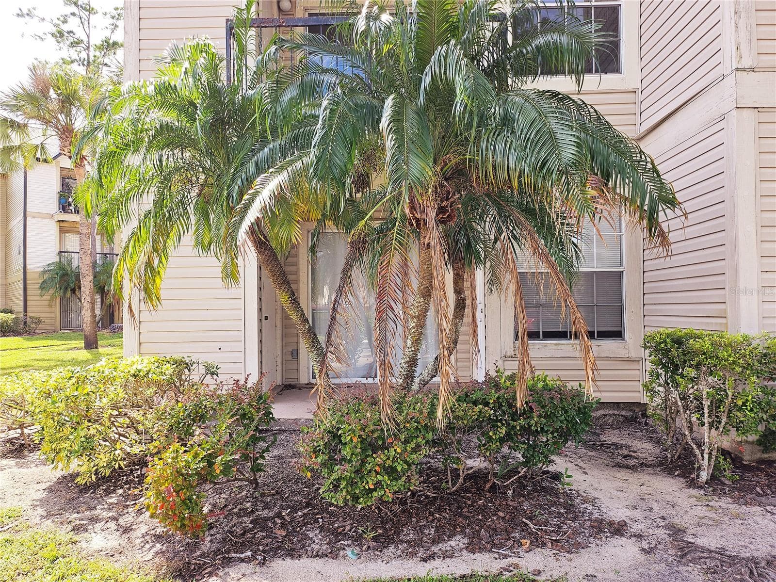 Condominium at 1916 LAKE ATRIUMS CIR #25, ORLANDO, photo 2 of 12