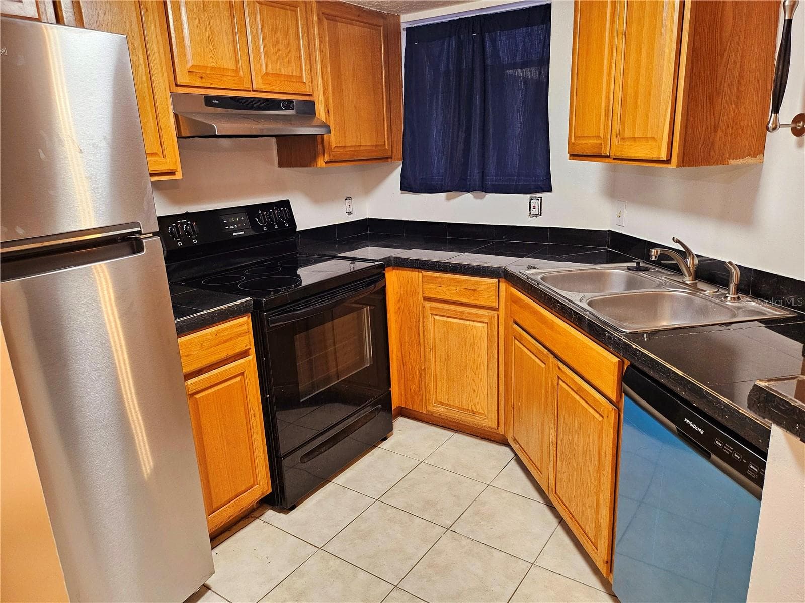 Condominium at 1916 LAKE ATRIUMS CIR #25, ORLANDO, photo 5 of 12