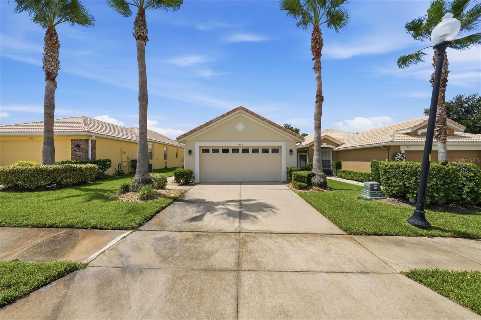 Single Family Residence at 9076 SAINT ANDREWS WAY, MOUNT DORA, photo 3 of 52