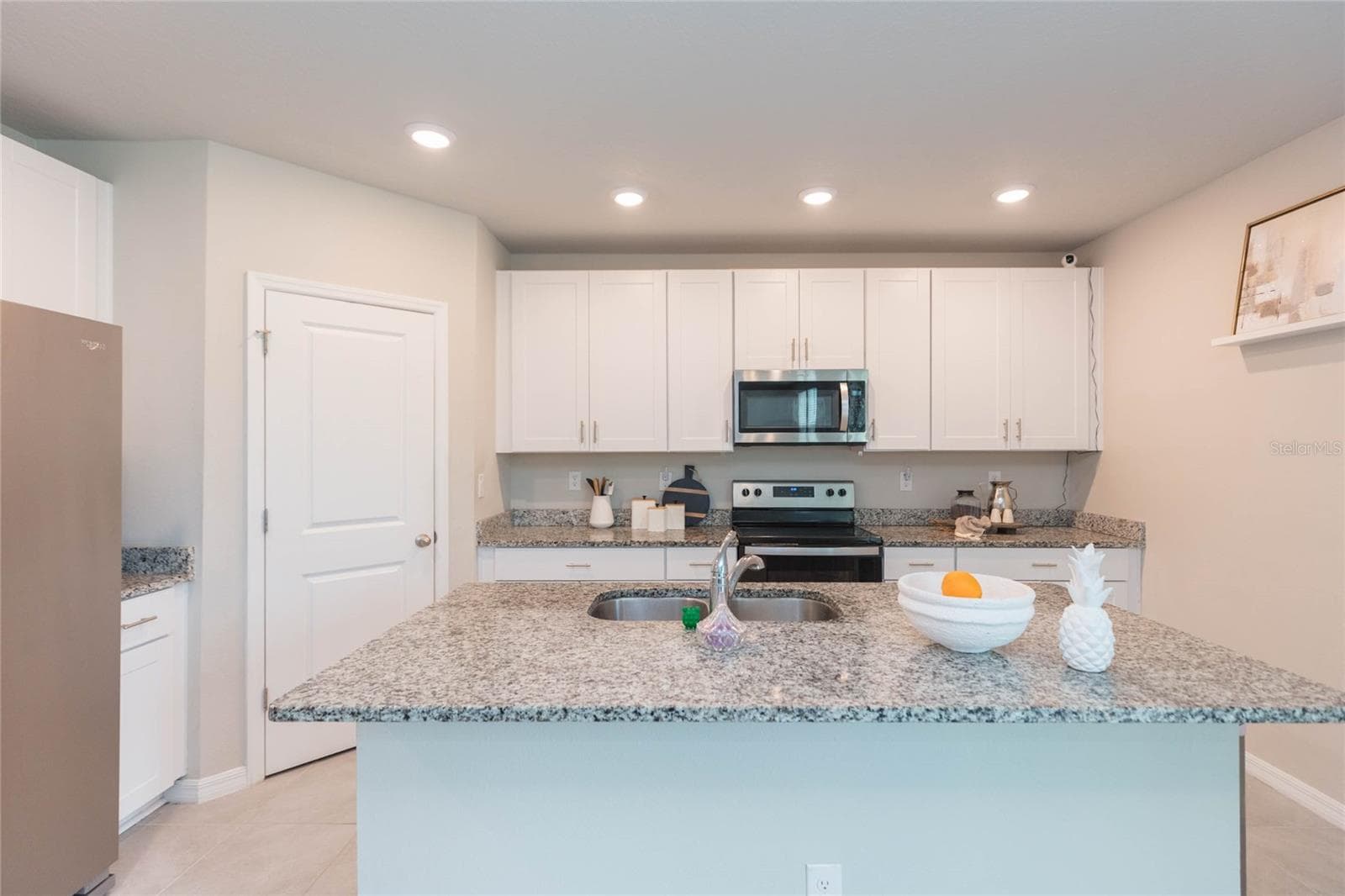 Single Family Residence at 38794 OPAL WILLOW LN, ZEPHYRHILLS, photo 11 of 54