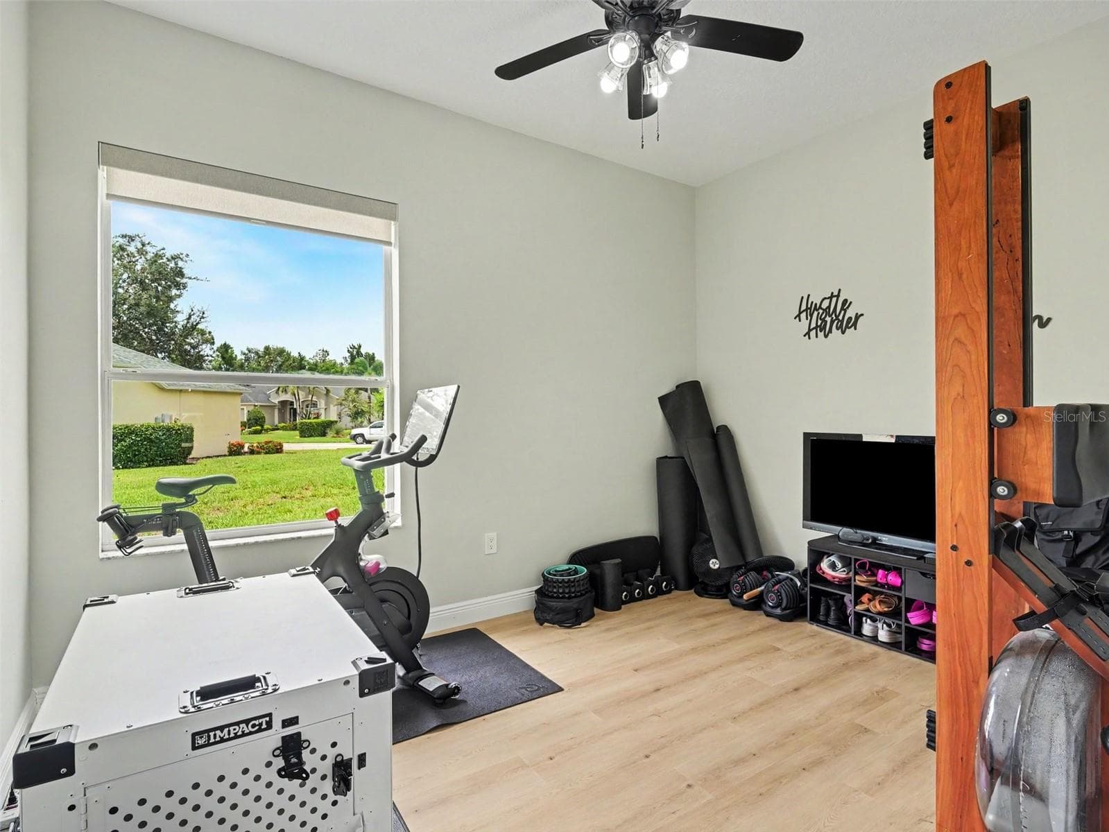 Single Family Residence at 14146 CATTLE EGRET PL, LAKEWOOD RANCH, photo 15 of 45