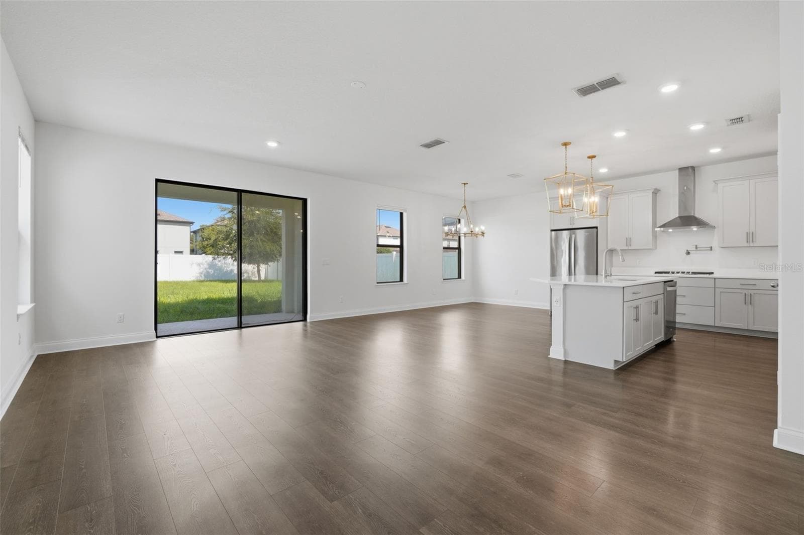 Single Family Residence at 9535 JUNIPER MOSS CIR, ORLANDO, photo 4 of 35