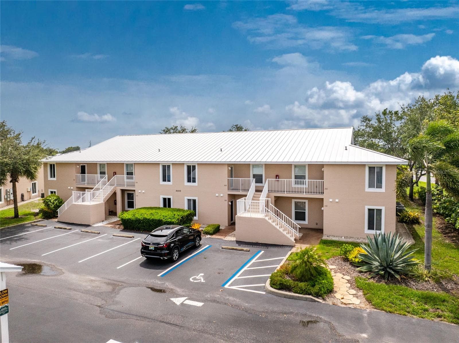 Condominium at 9500 FIDDLERS GREEN CIR #101, ROTONDA WEST, photo 43 of 57