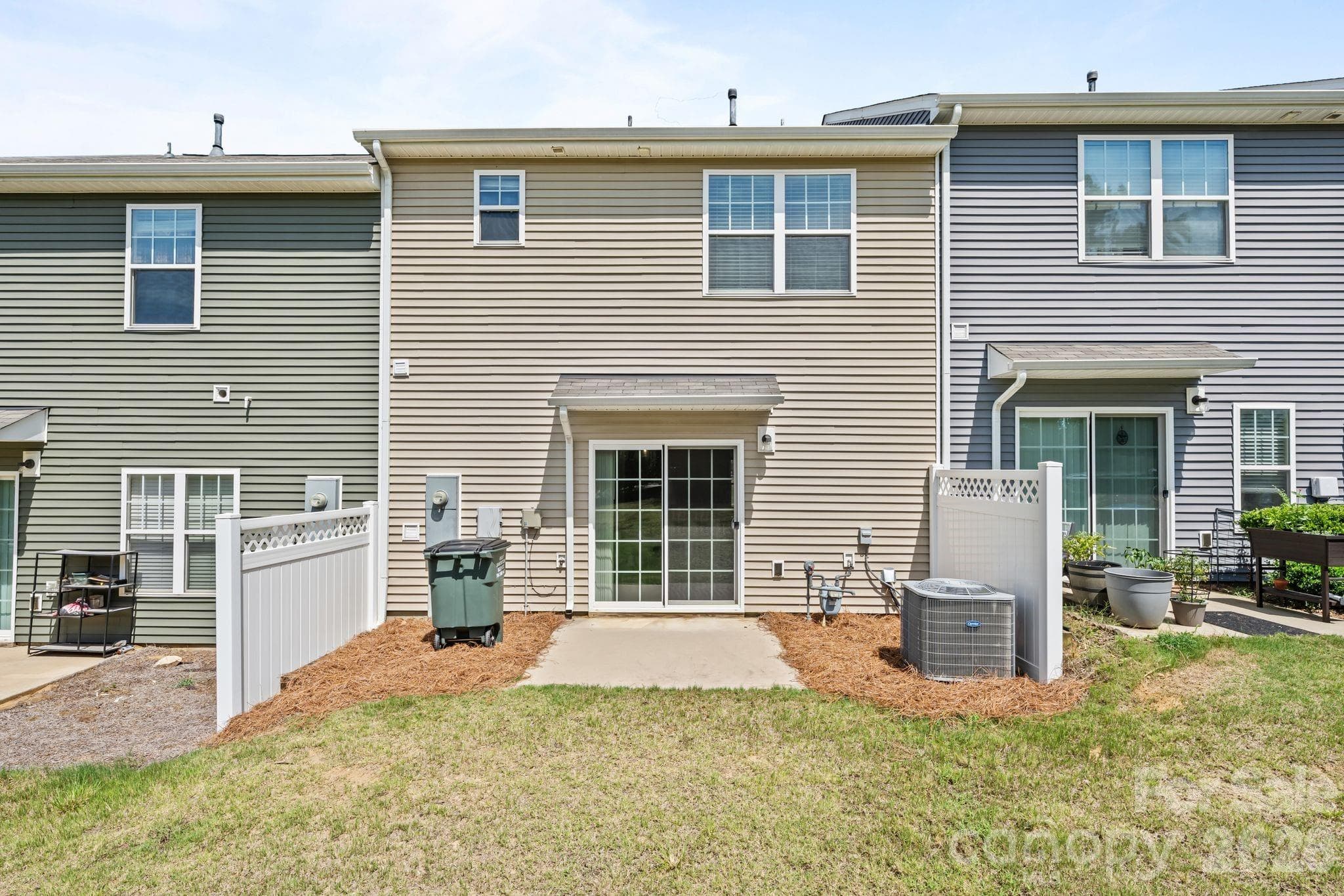 Townhouse at 5516 John Mcdowell Place, Charlotte, photo 33 of 37