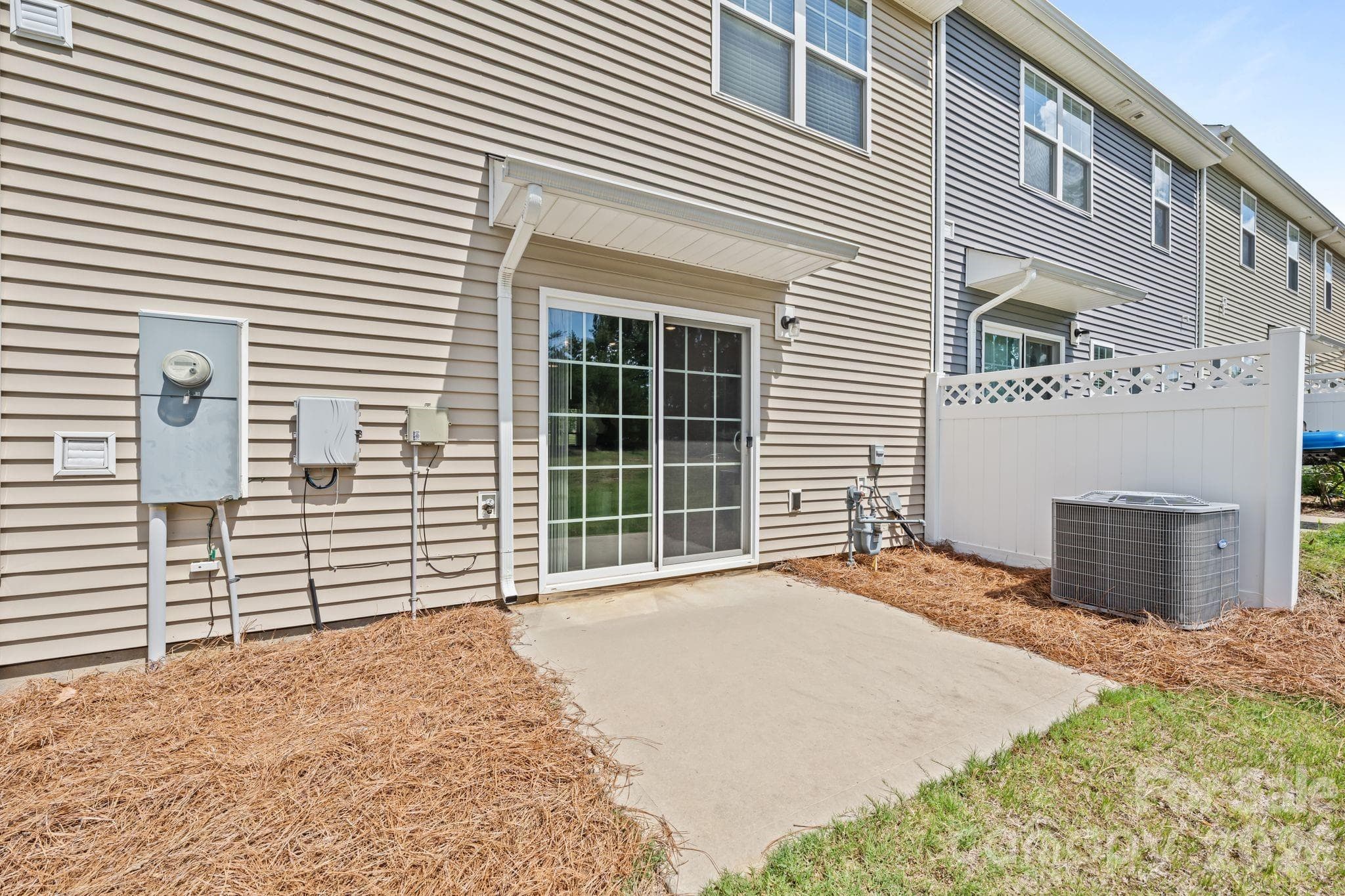 Townhouse at 5516 John Mcdowell Place, Charlotte, photo 34 of 37