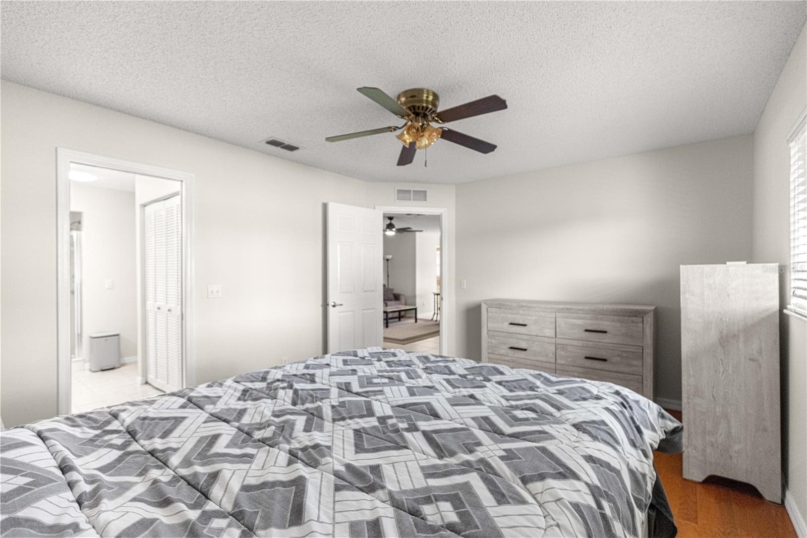 Owners Bedroom - 9037 SW 91ST CIR, OCALA
